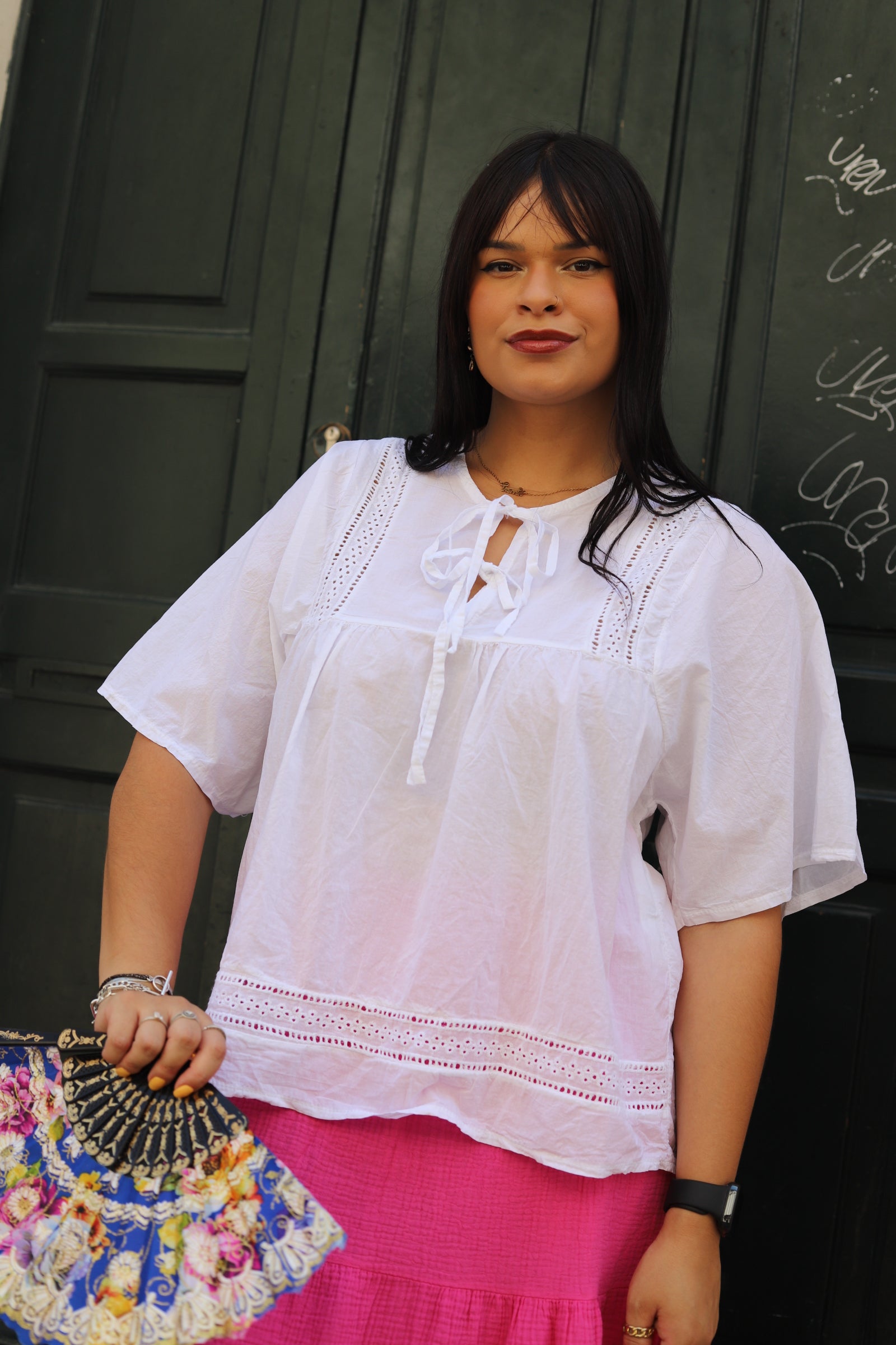 Blouse blanche en coton brodé – Détails ajourés & lien noué-beautifulshop