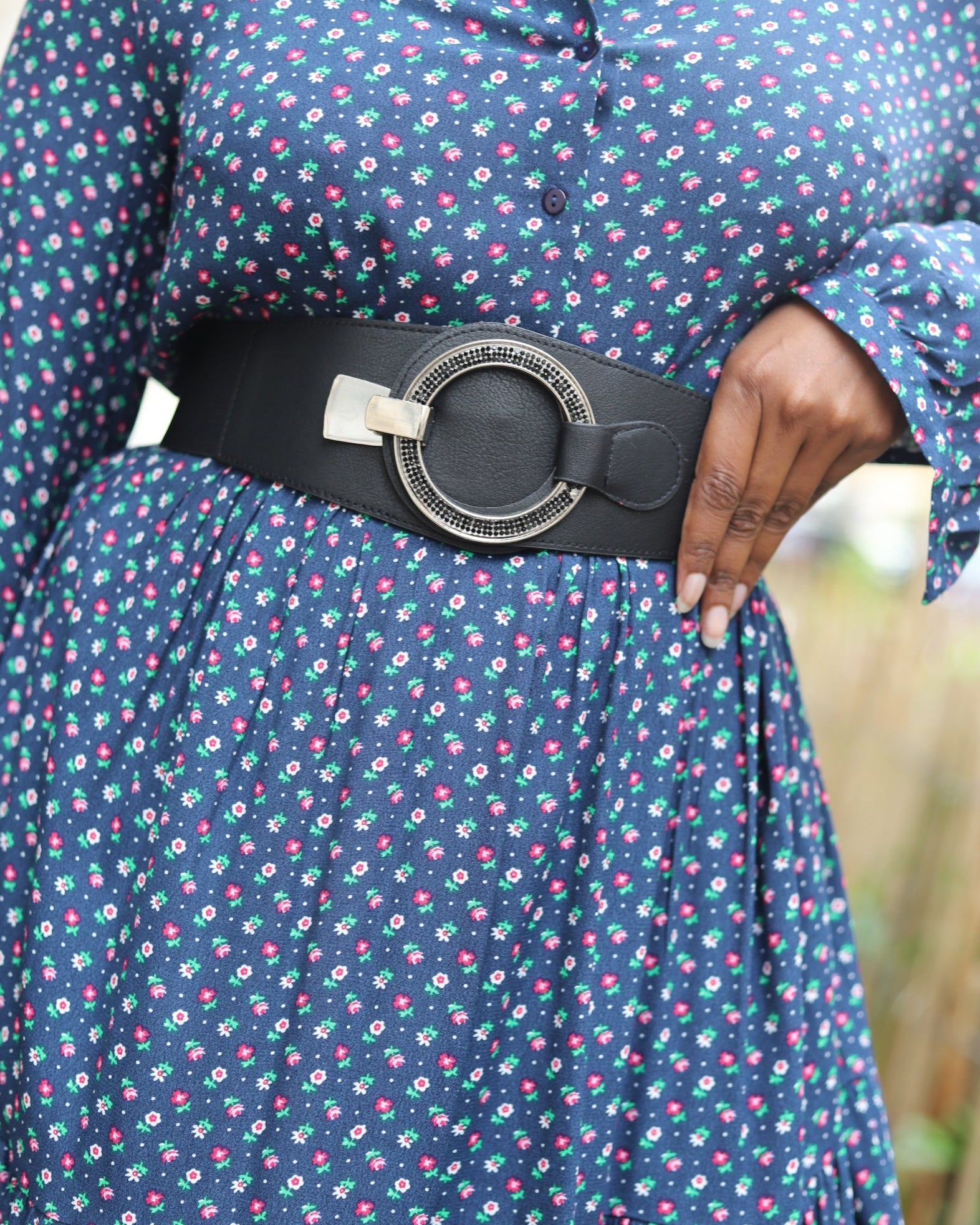 Ceinture Élastique Noire à Boucle Argentée – Simili Cuir-beautifulshop