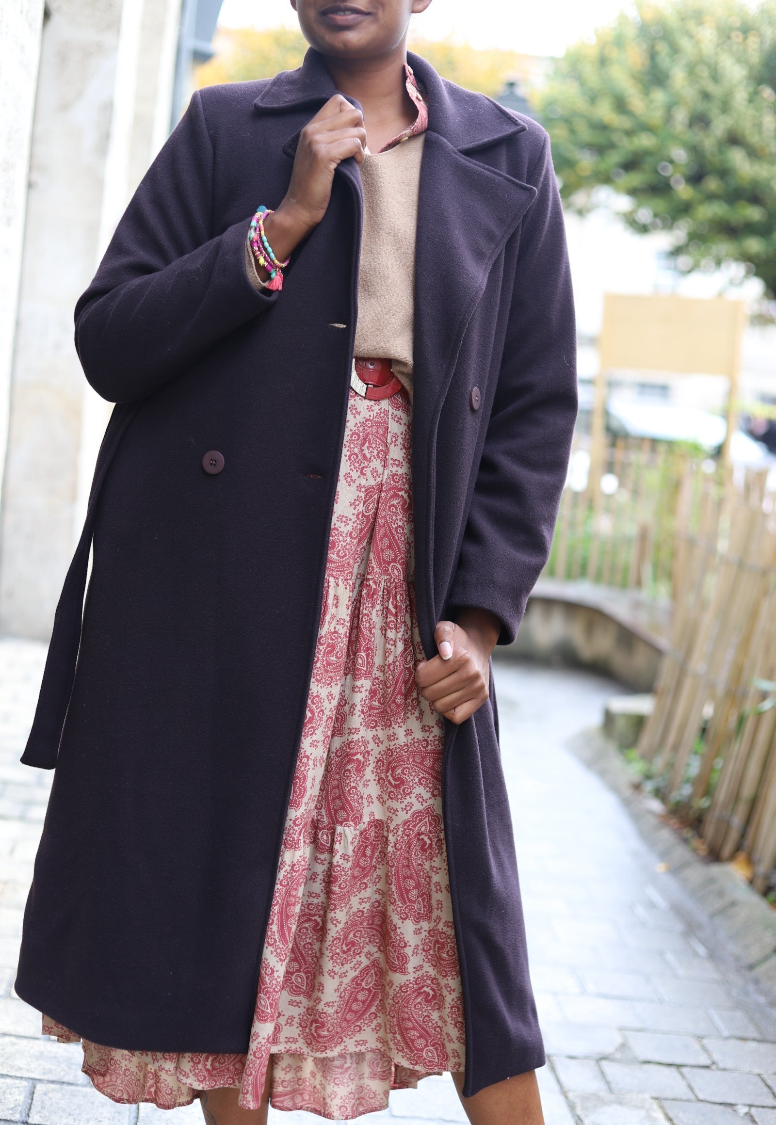 Manteau long ceinturé femme chocolat – Élégant & tendance | Beautiful Shop