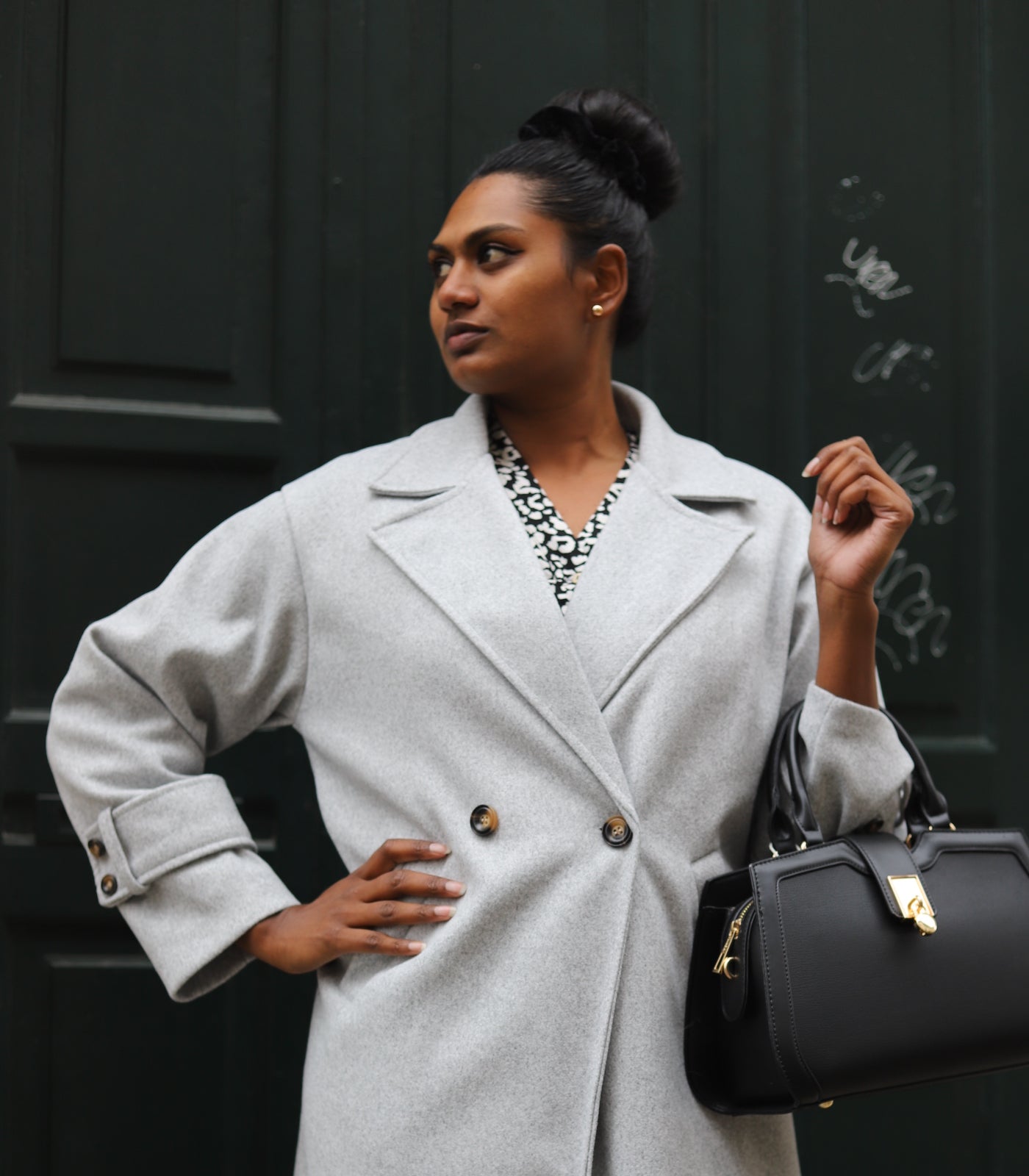 Manteau long ceinturé gris femme – Élégant et chaud | Beautiful Shop