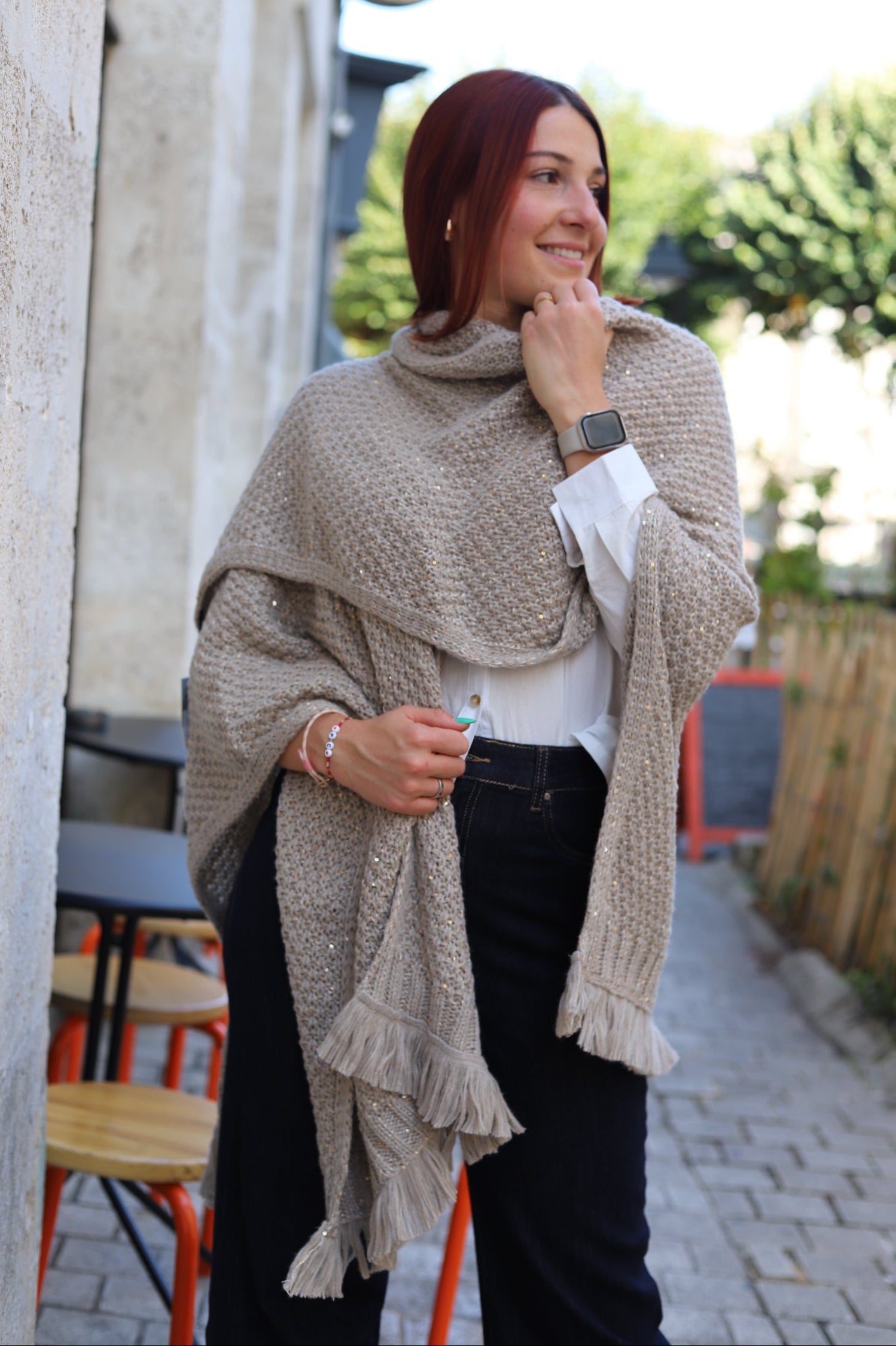 Poncho beige à franges et fils brillants-angouleme