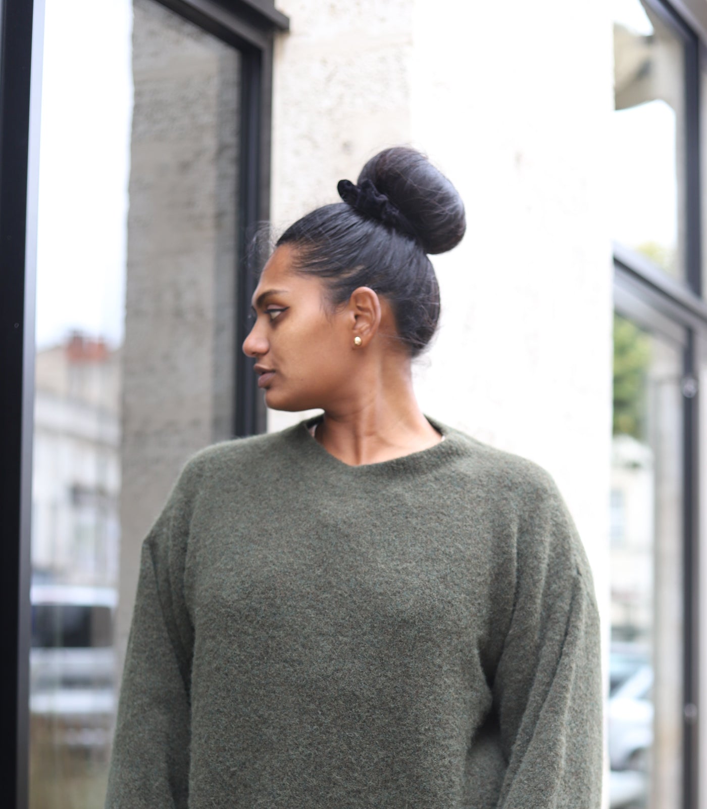 Pull Oversize kaki – Douceur & Style pour l’Hiver