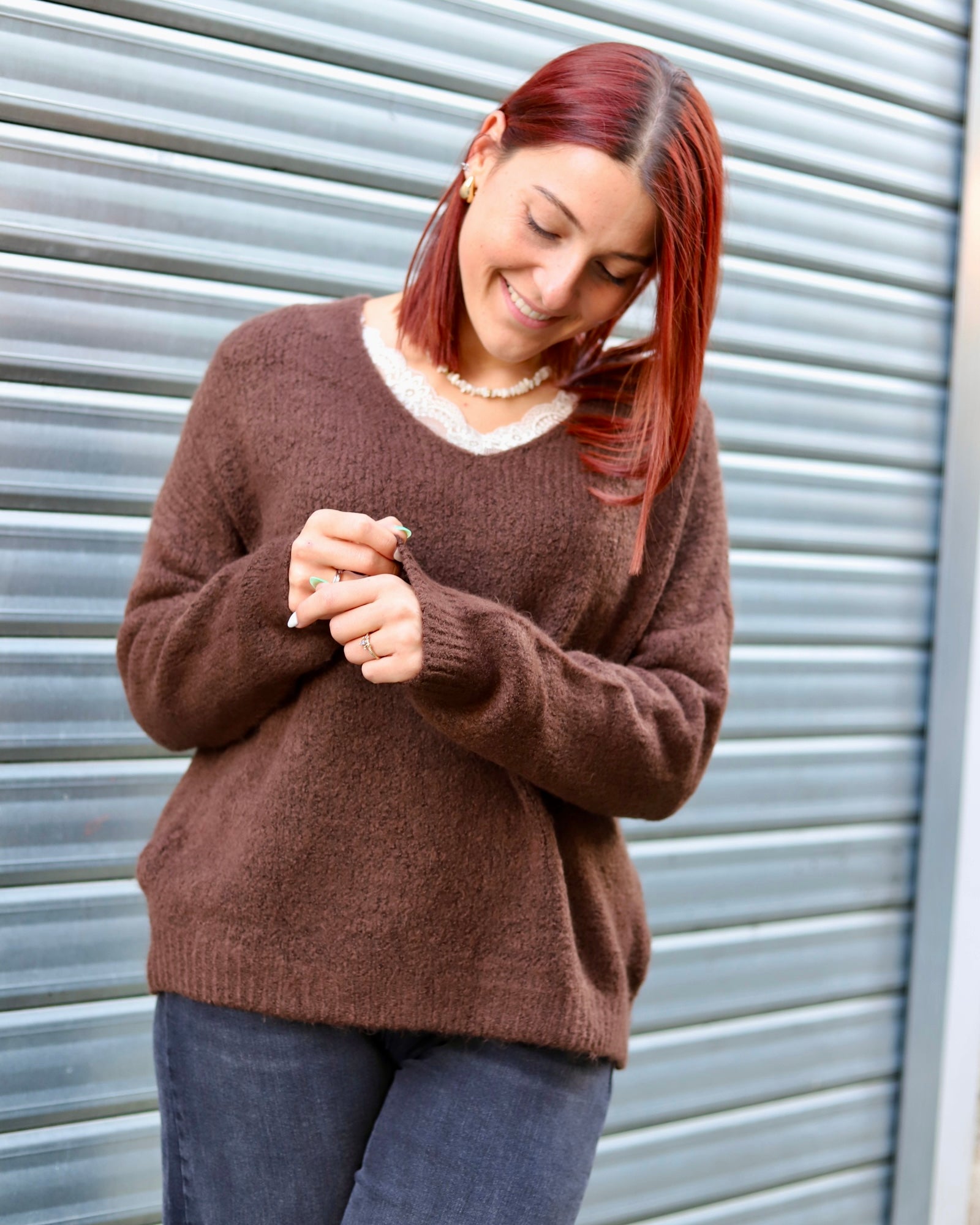 Pull col V marron – Douceur & confort au quotidien- beautifulshop- boutique-Angoulême