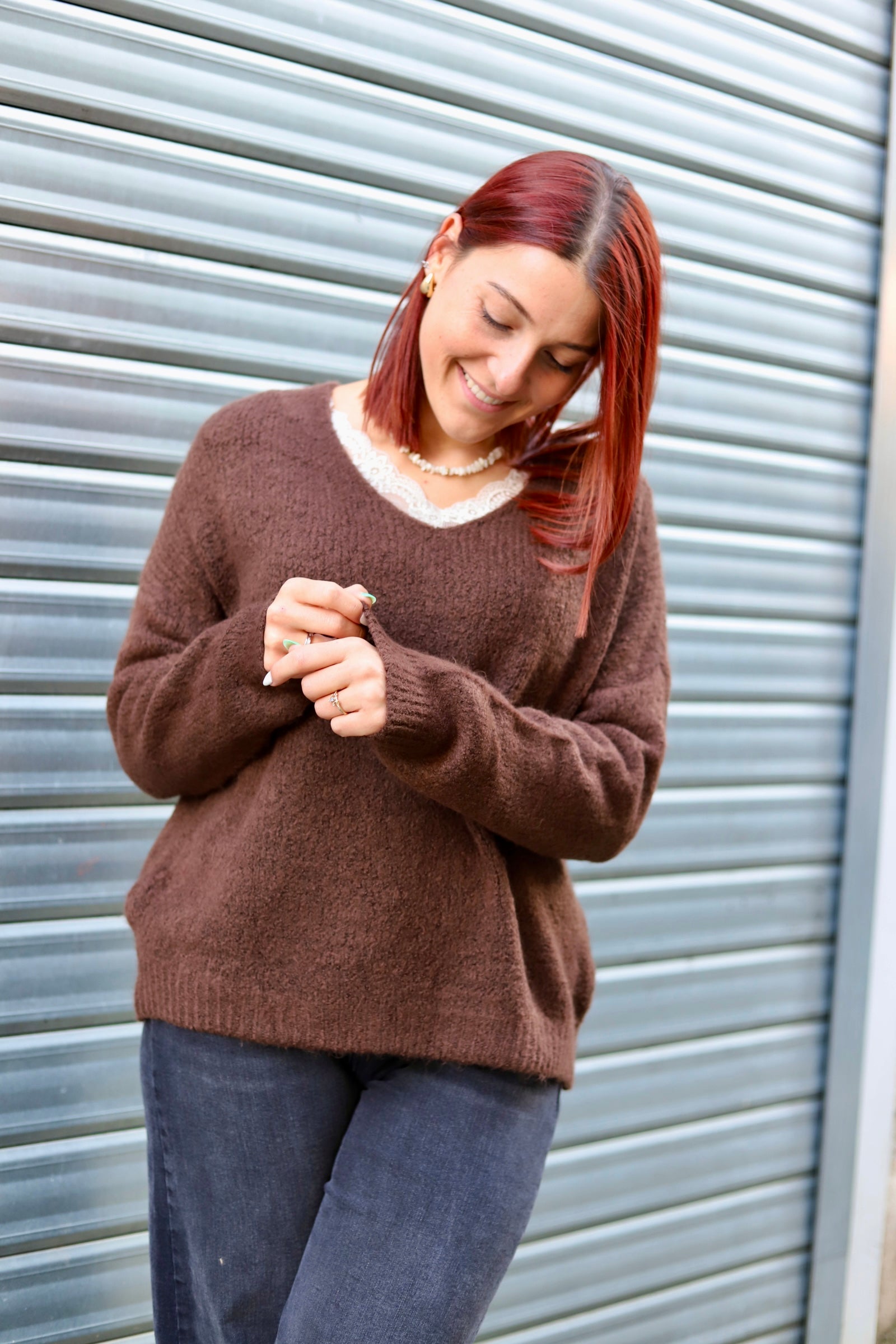 Pull col V marron – Douceur & confort au quotidien- beautifulshop- boutique-Angoulême