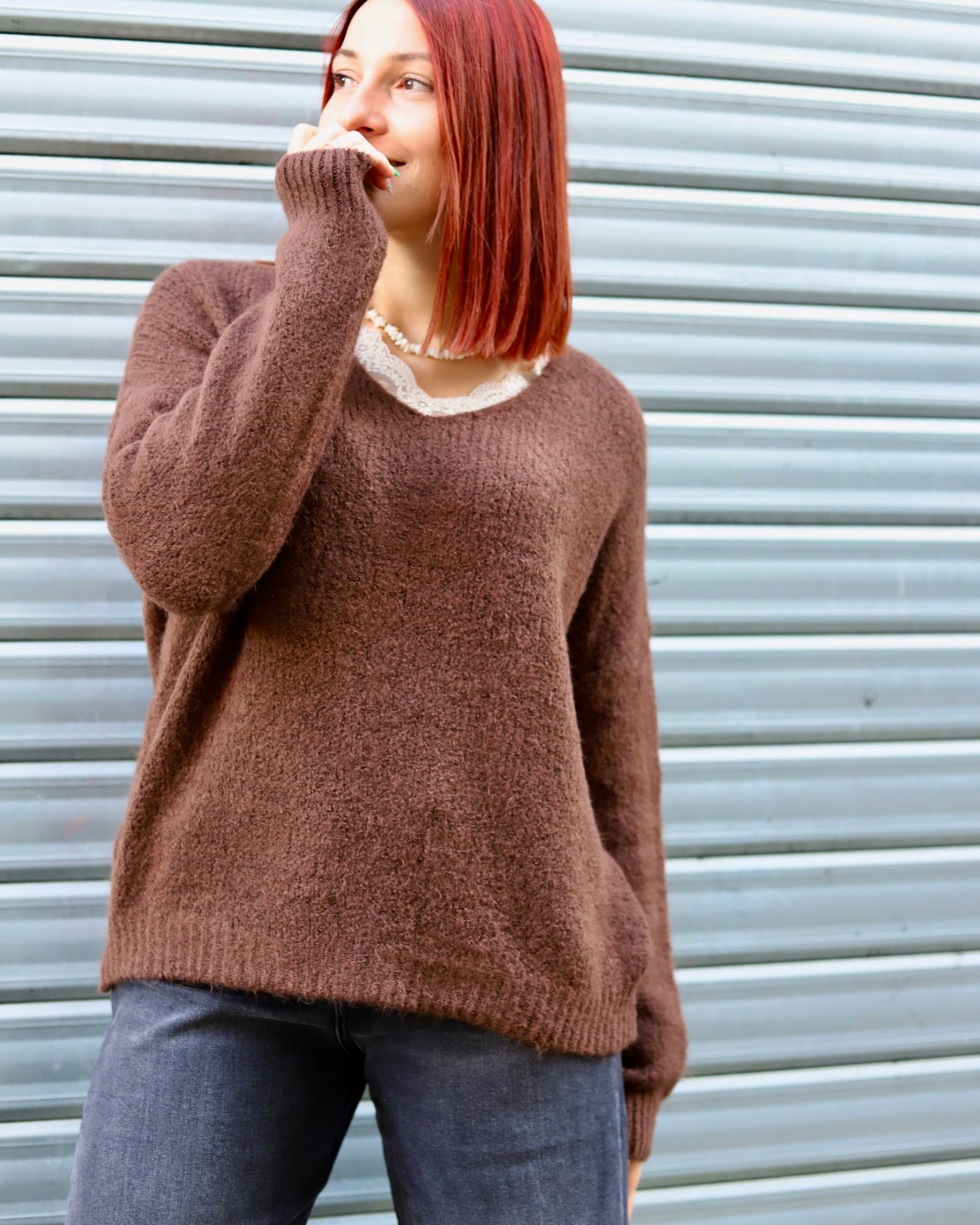 Pull col V marron – Douceur & confort au quotidien- beautifulshop- boutique-Angoulême