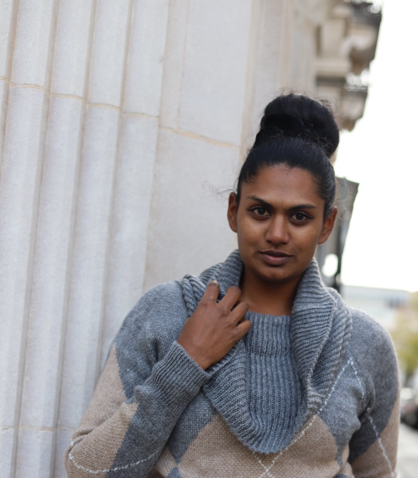 Pull col drapé motif losange femme – Maille chaude grise et beige Made in Italy-beautifulshop