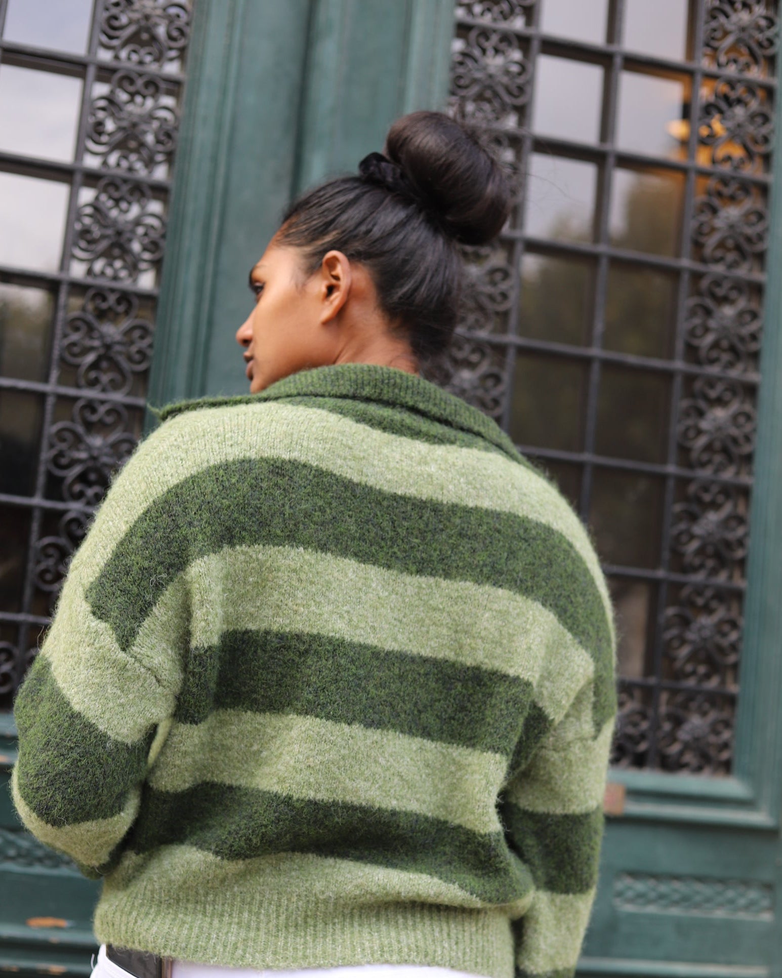 Pull rayé kaki col chemise – Taille unique 36/42 | Beautiful Shop