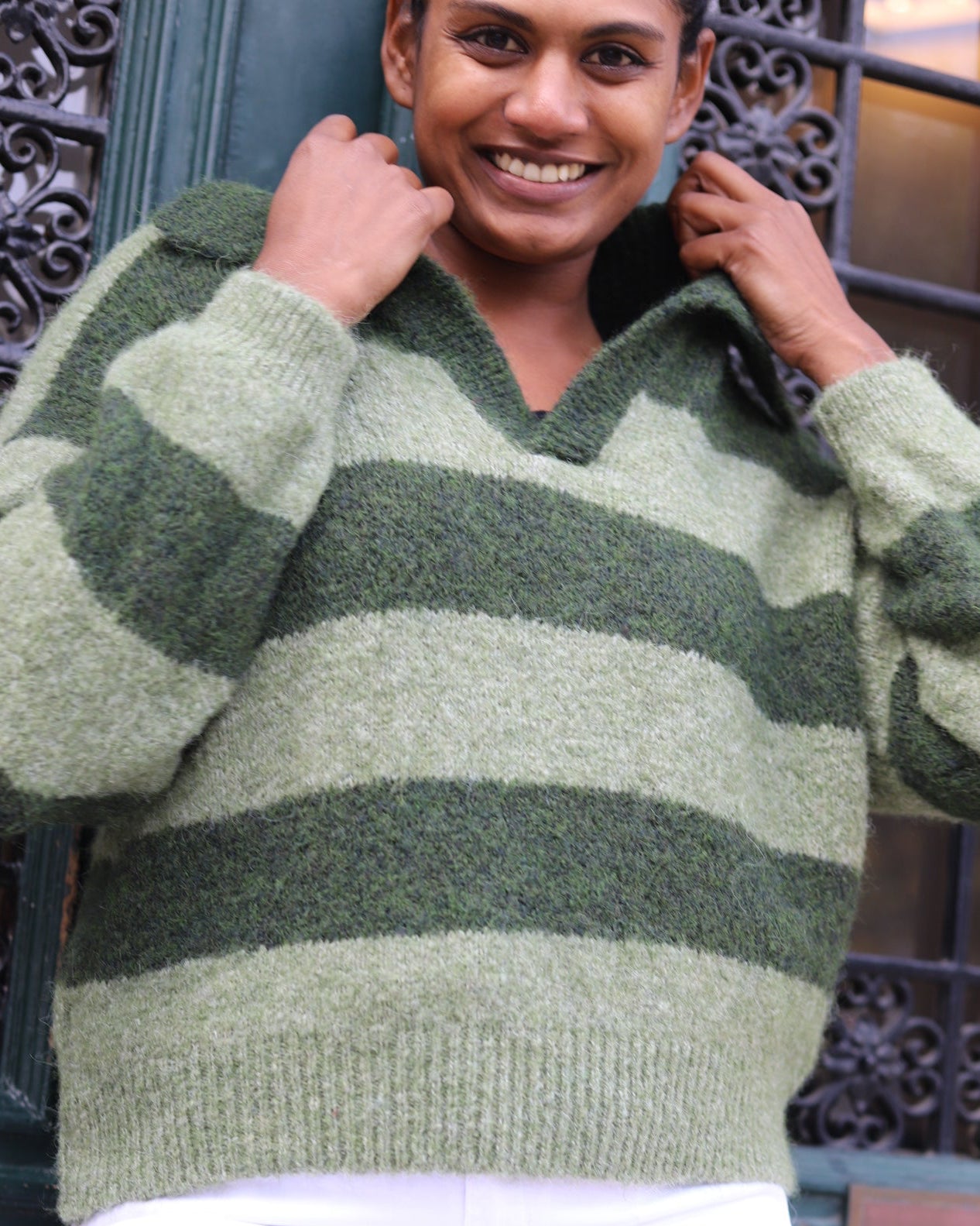 Pull rayé kaki col chemise – Taille unique 36/42 | Beautiful Shop