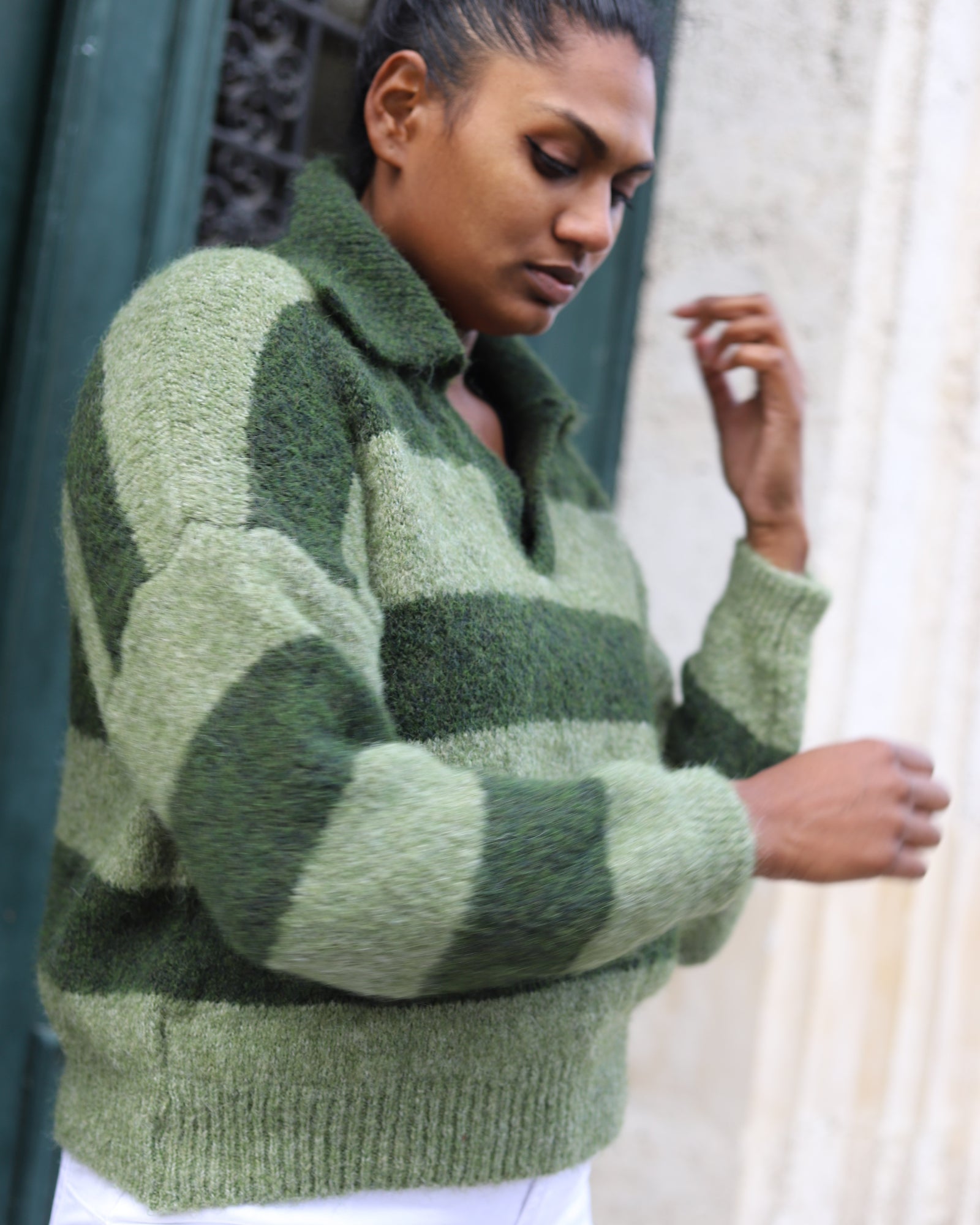 Pull rayé kaki col chemise – Taille unique 36/42 | Beautiful Shop