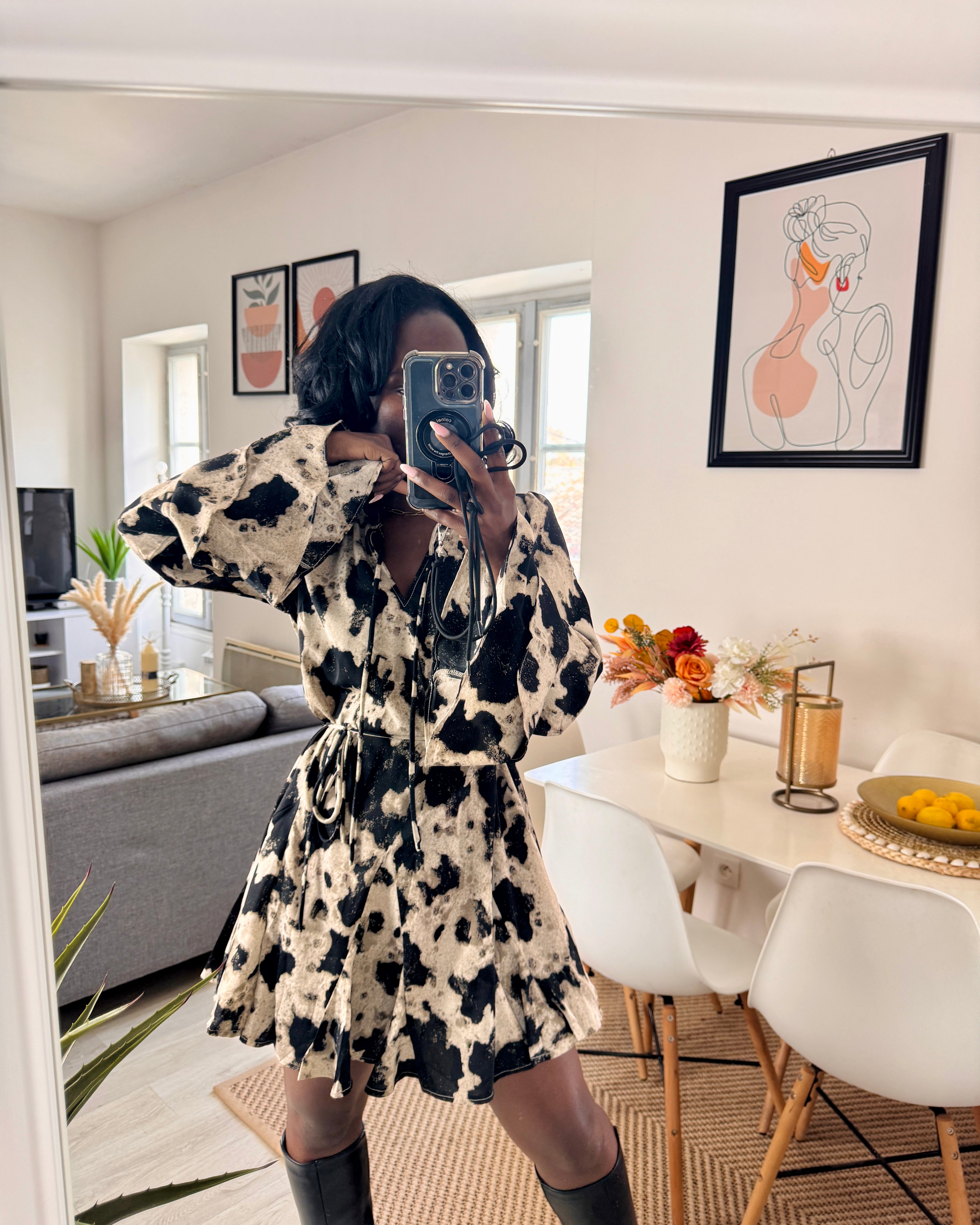 Robe fluide imprimée noire & beige – Élégance urbaine & confort-beautifulshop