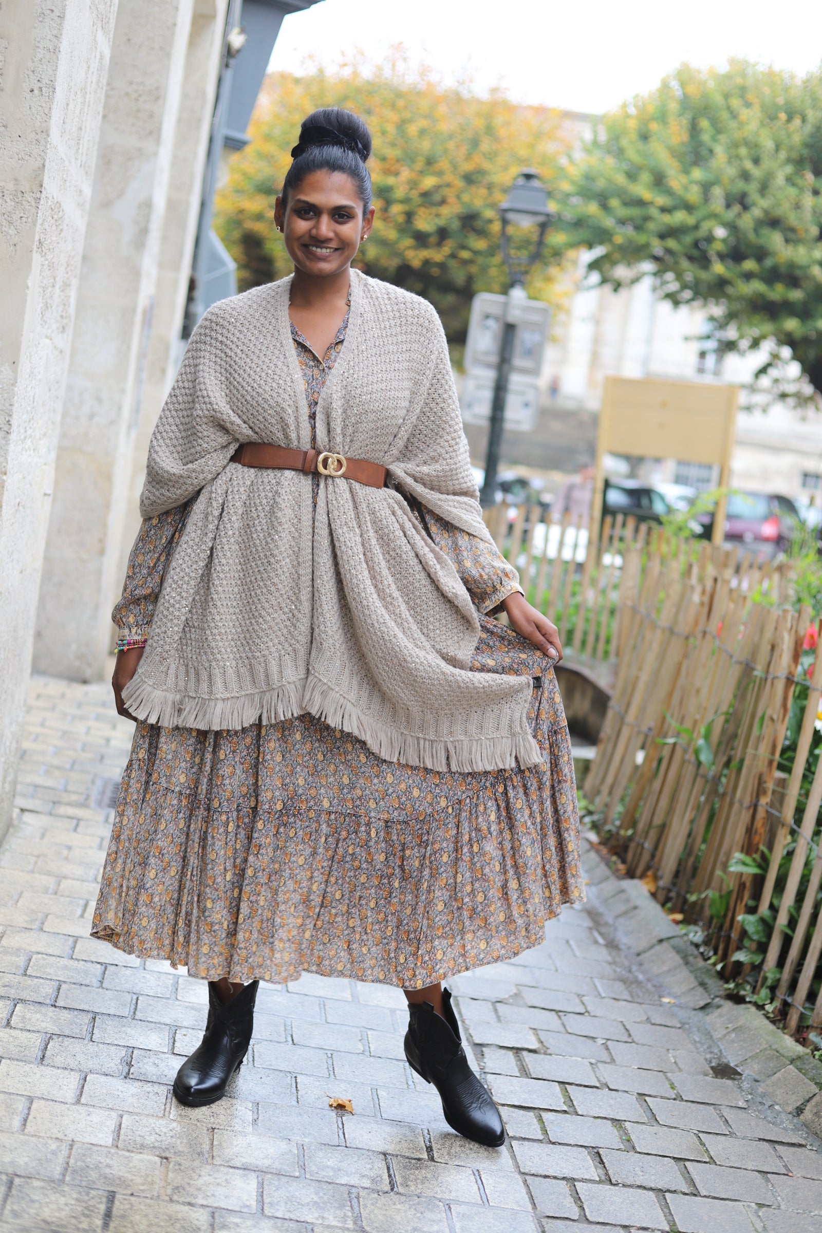 Robe longue bohème imprimée taupe col V – Beautiful Shop