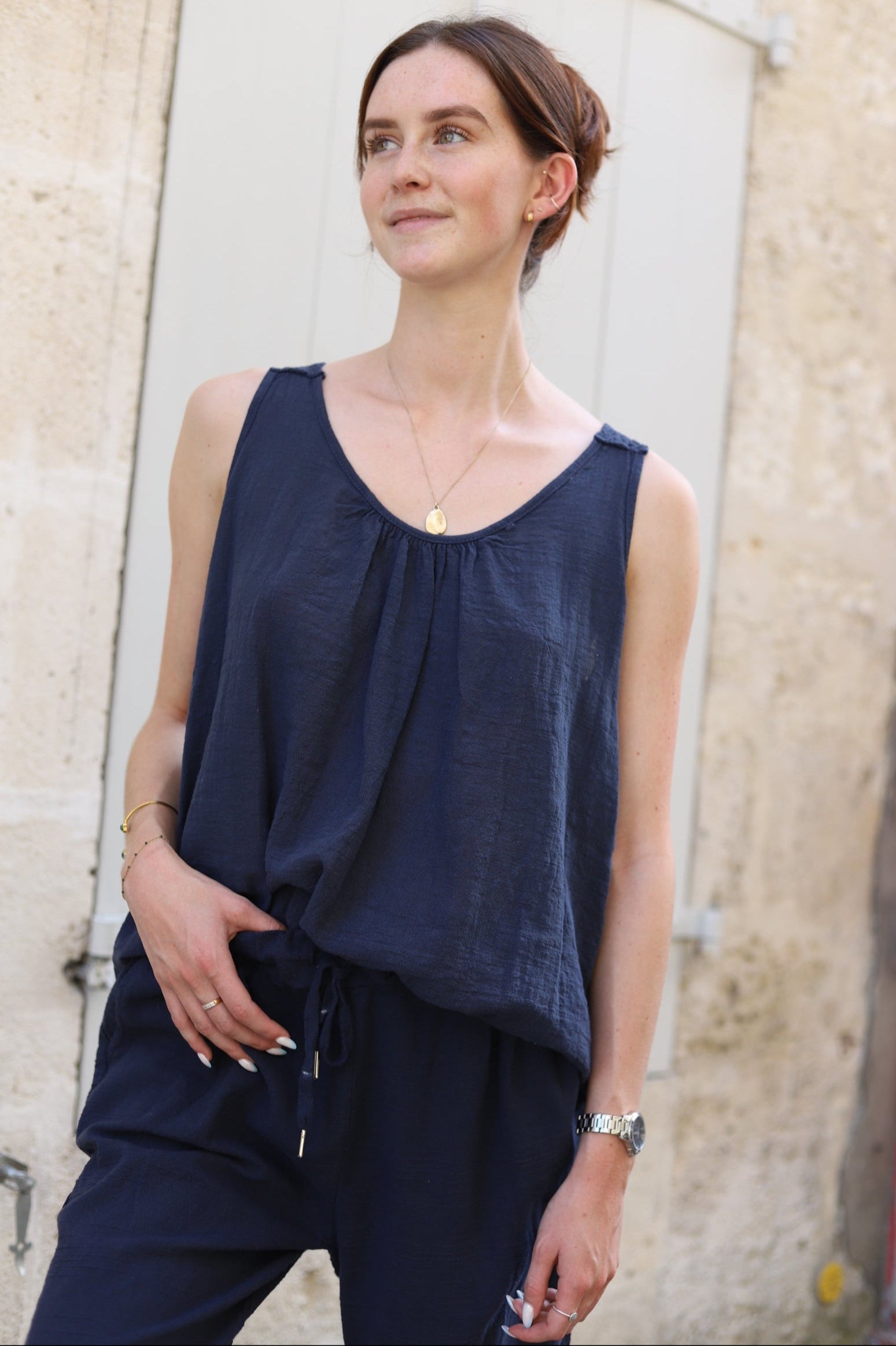 Top Loose Bleu Marine – Dos Crocheté | 100% Coton