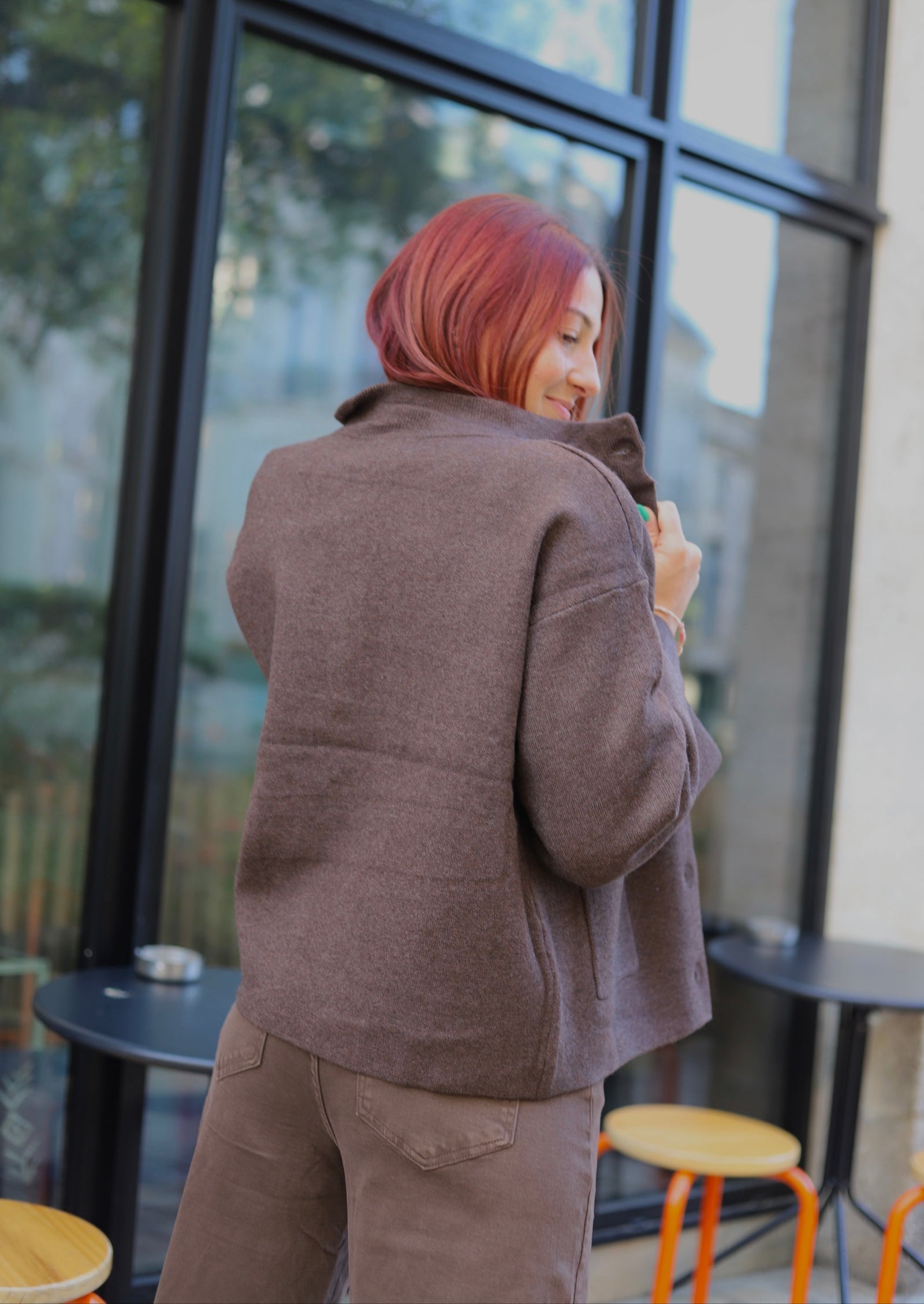 Veste en maille marron femme – Raffinement & coupe oversize-beautifulshop