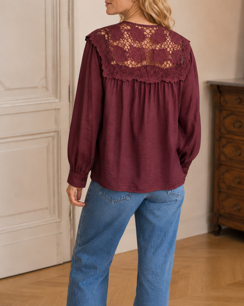Blouse Romane en dentelle – rouge bordeaux – Beautiful Shop