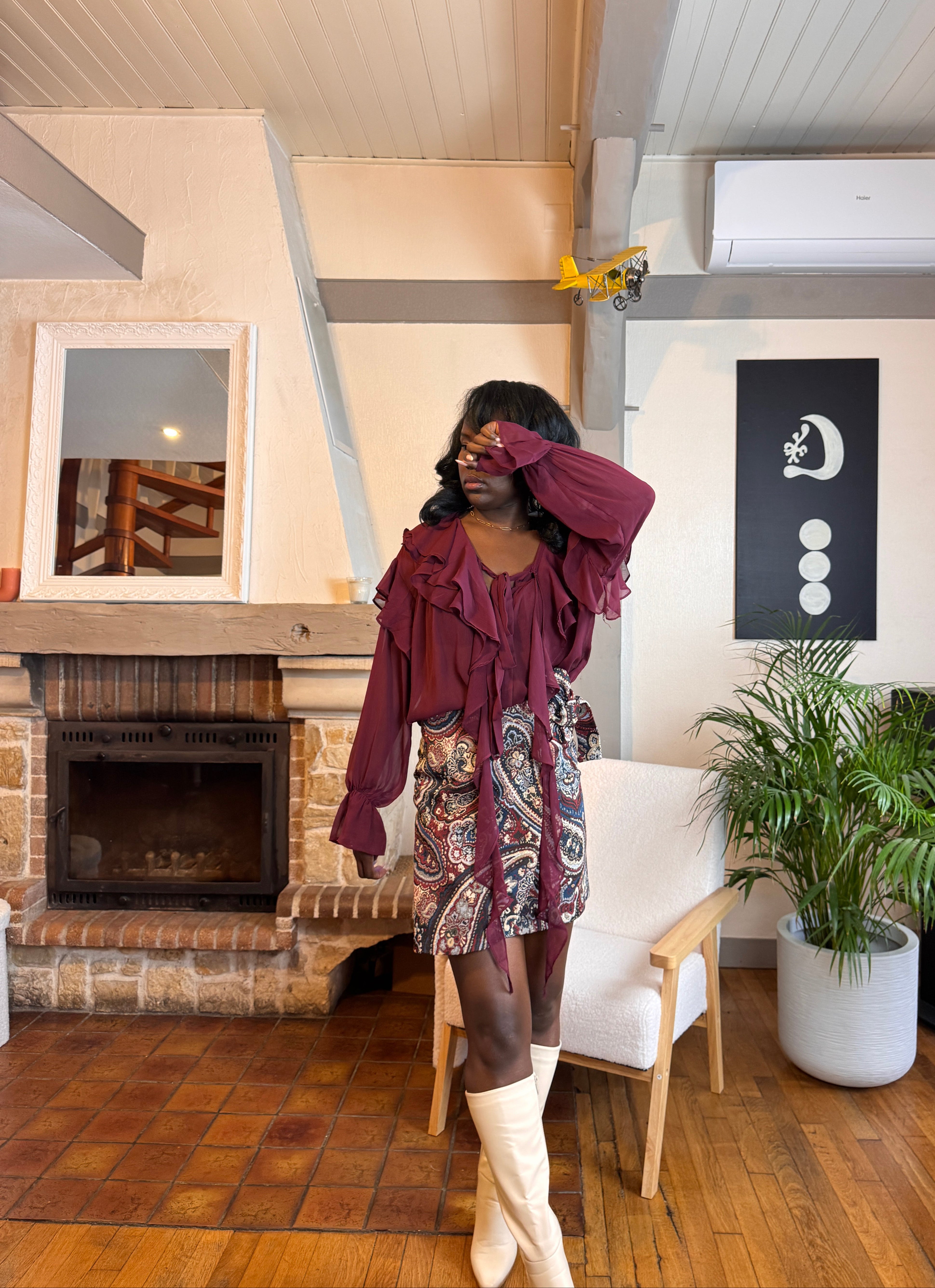 blouse fluide femme, blouse rouge bordeaux, blouse à volants, haut élégant femme, blouse ample chic, blouse soirée fluide