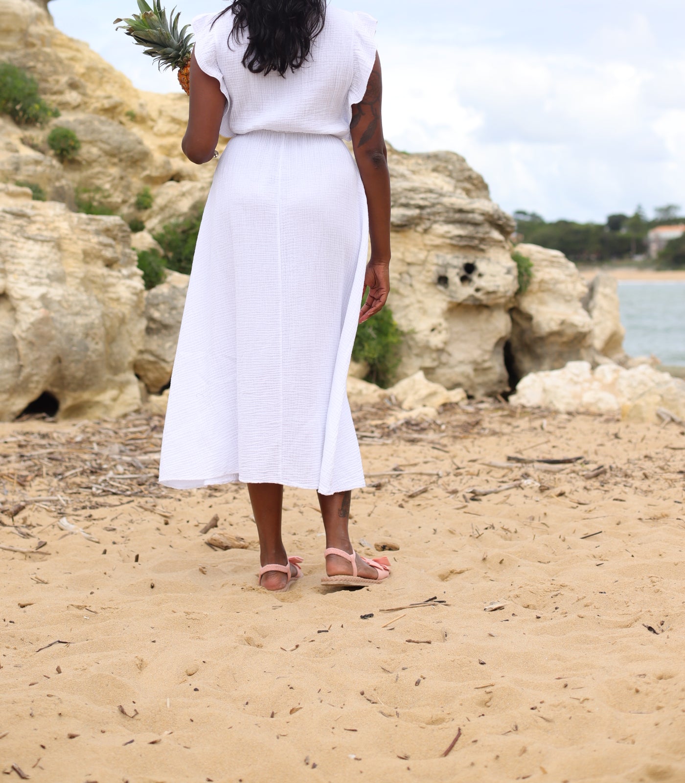 femme, robe blanche bohème chic, robe longue fluide femme, robe sous