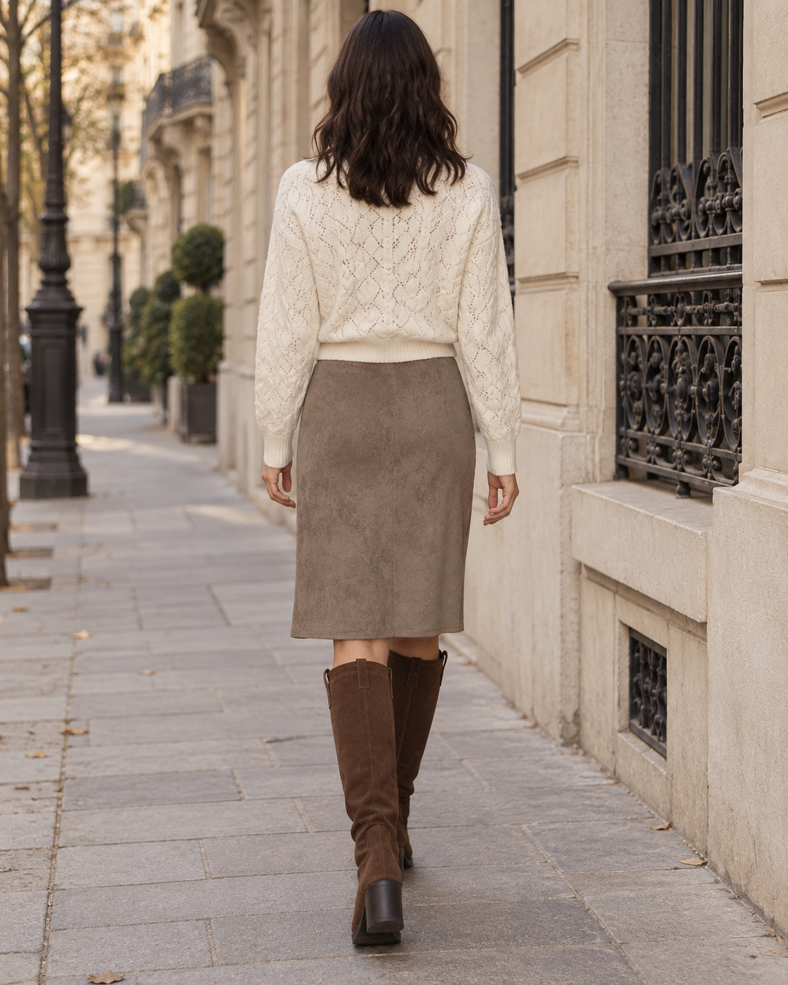 Jupe portefeuille Albane en suédine – taupe – Beautiful Shop
