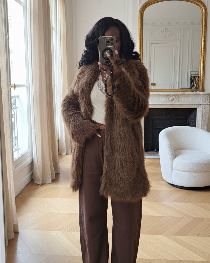 manteau fausse fourrure chocolat femme, manteau long fourrure hiver, manteau marron oversize chaud, manteau peluche tendance, fausse fourrure chic femme