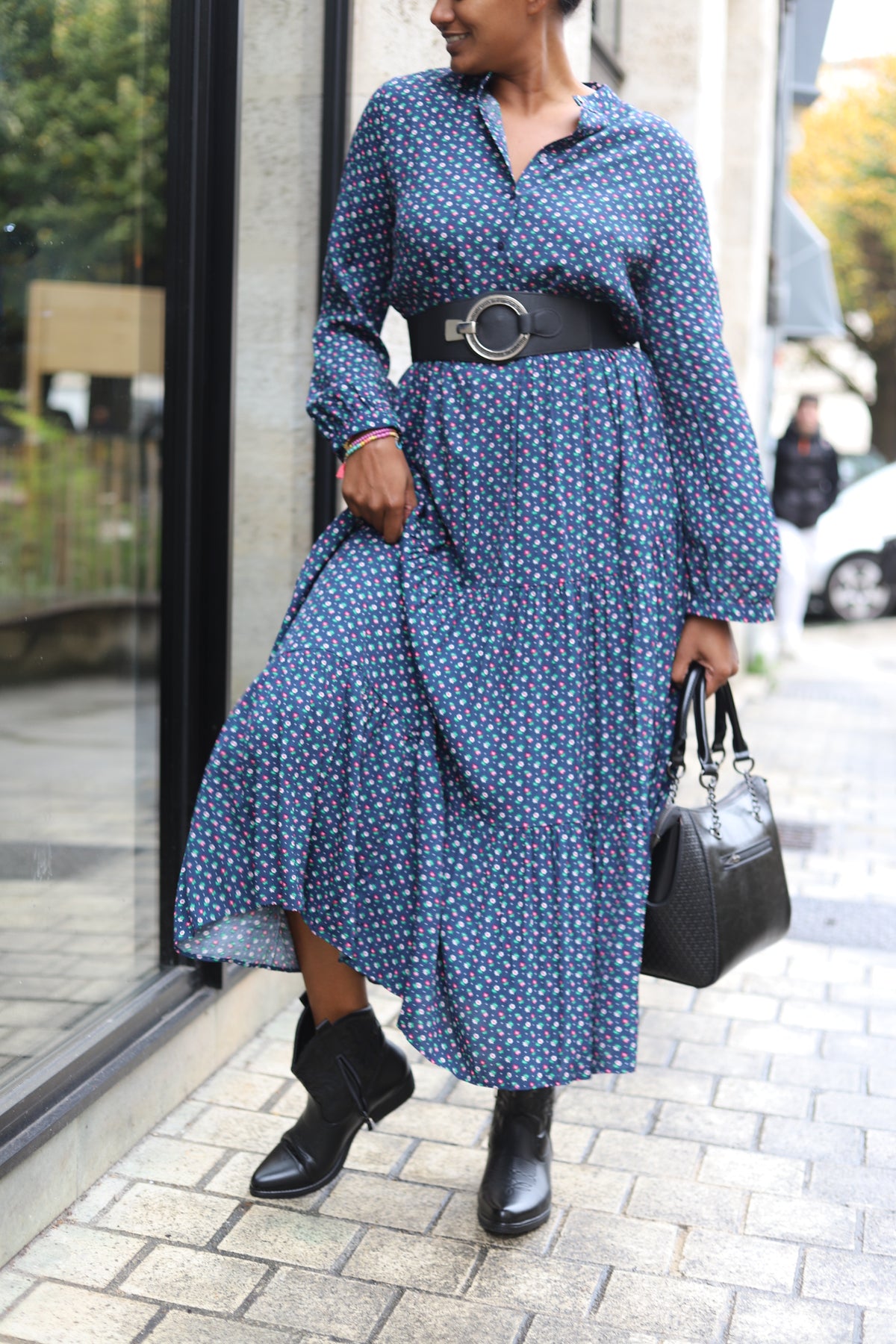 Robe chemise longue bleue à imprimé fleuri – Beautiful Shop