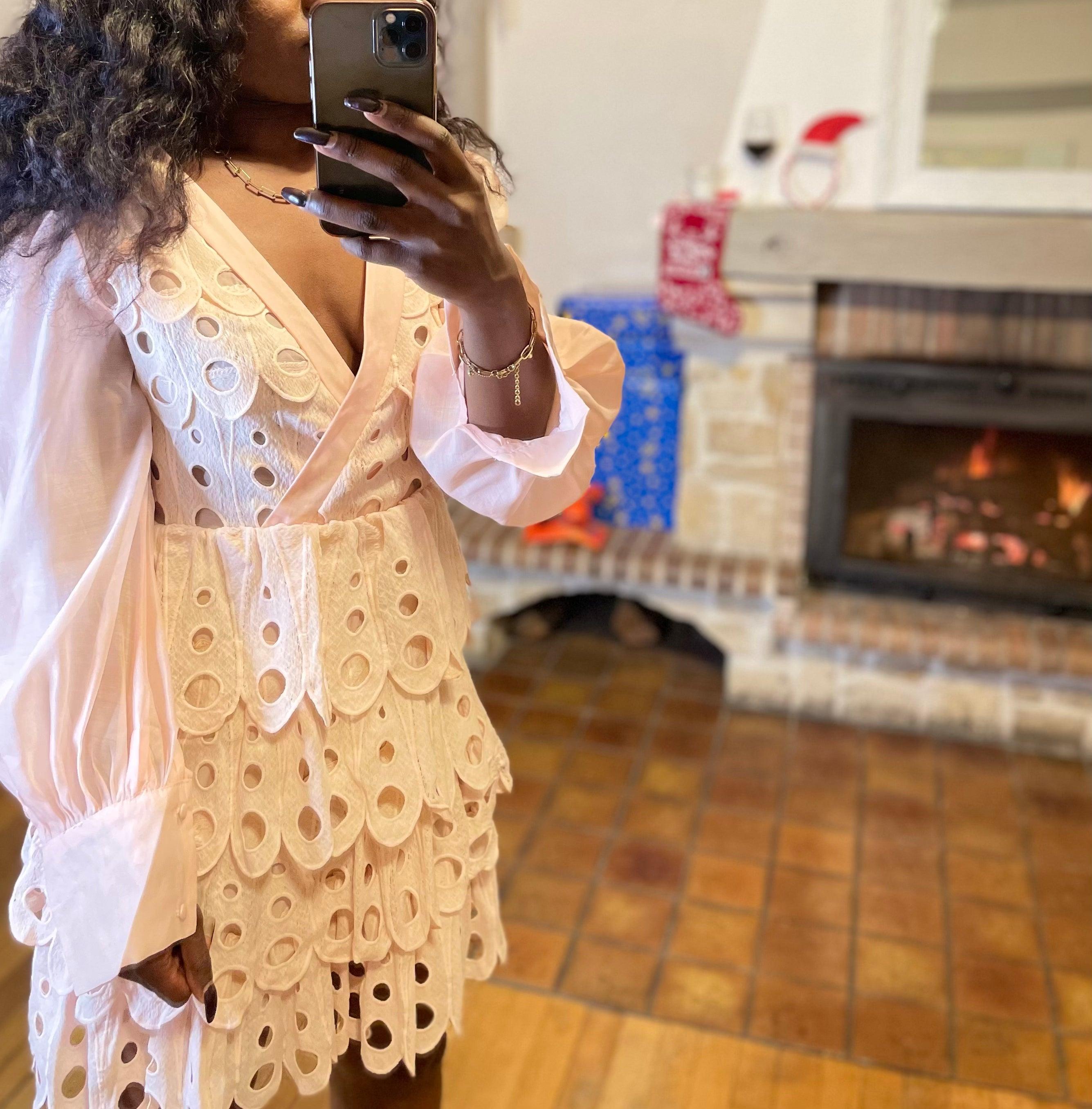 Robe courte en dentelle rose - beautiful shop - beautifulshop