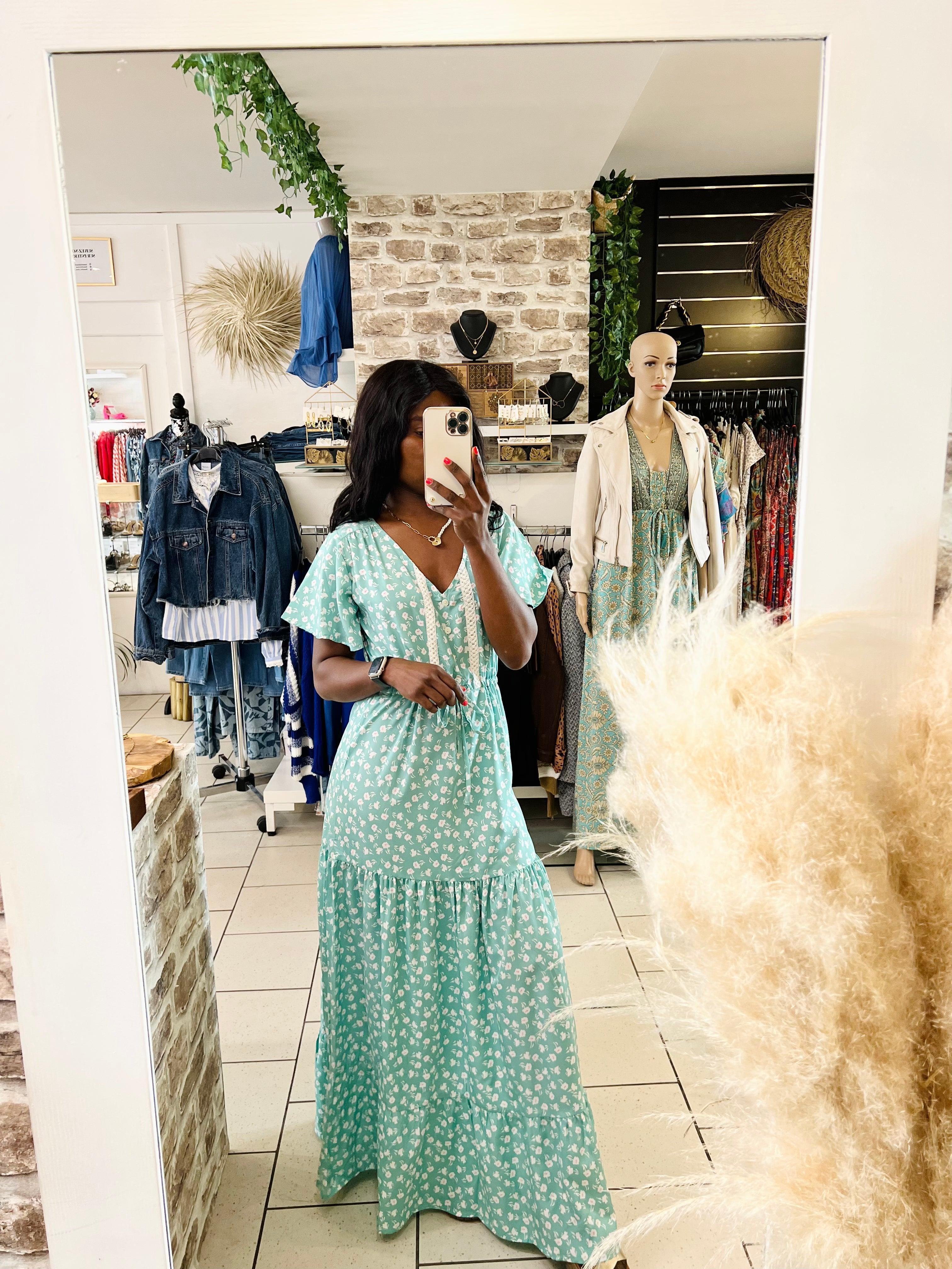 Robe longue à volants avec col V - Élégance et féminité pour un style bohème chic - beautifulshop