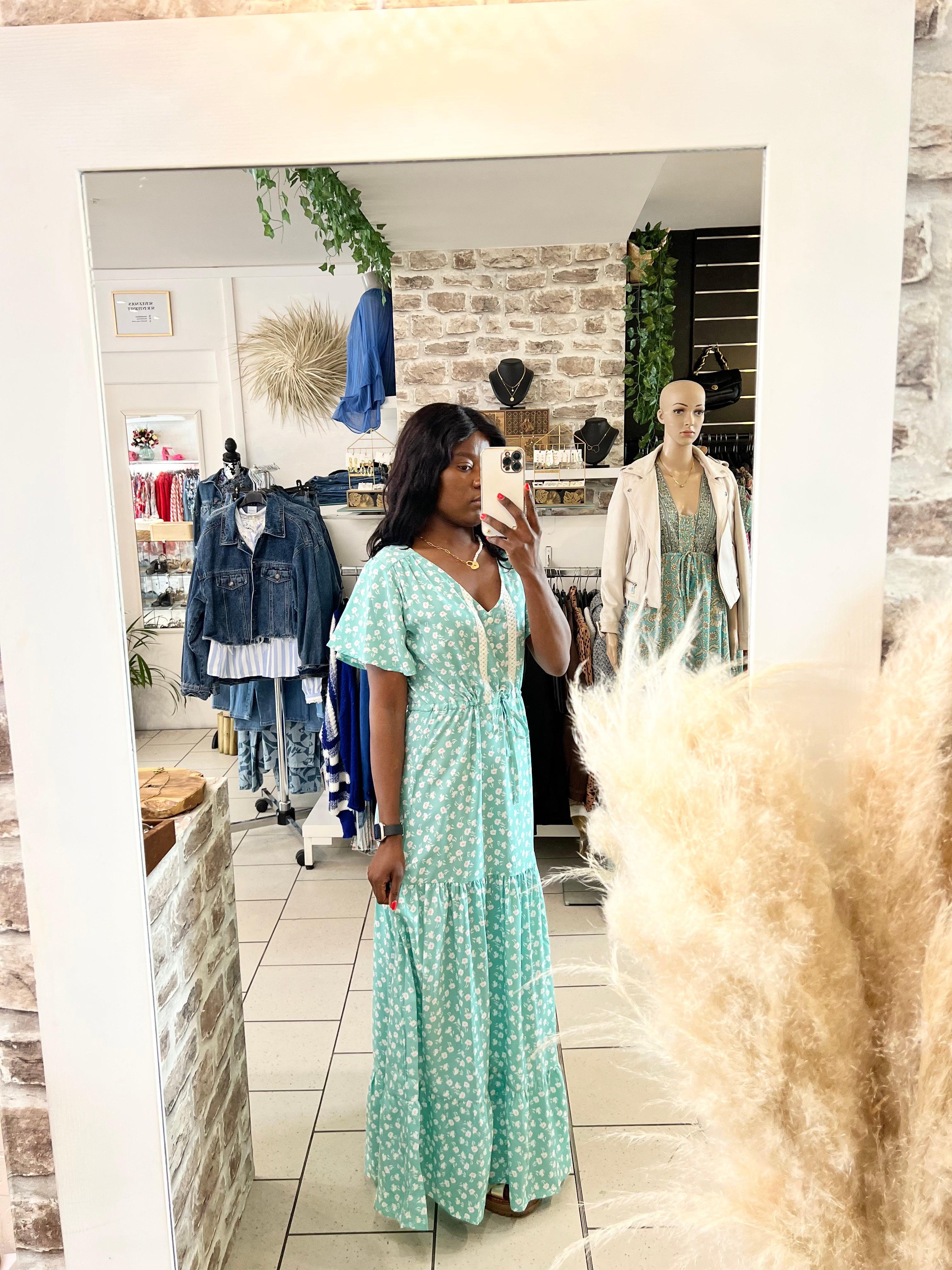 Robe longue à volants avec col V - Élégance et féminité pour un style bohème chic - beautifulshop