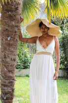 Robe Longue Beige à Bretelles Fines et Broderie - beautifulshop