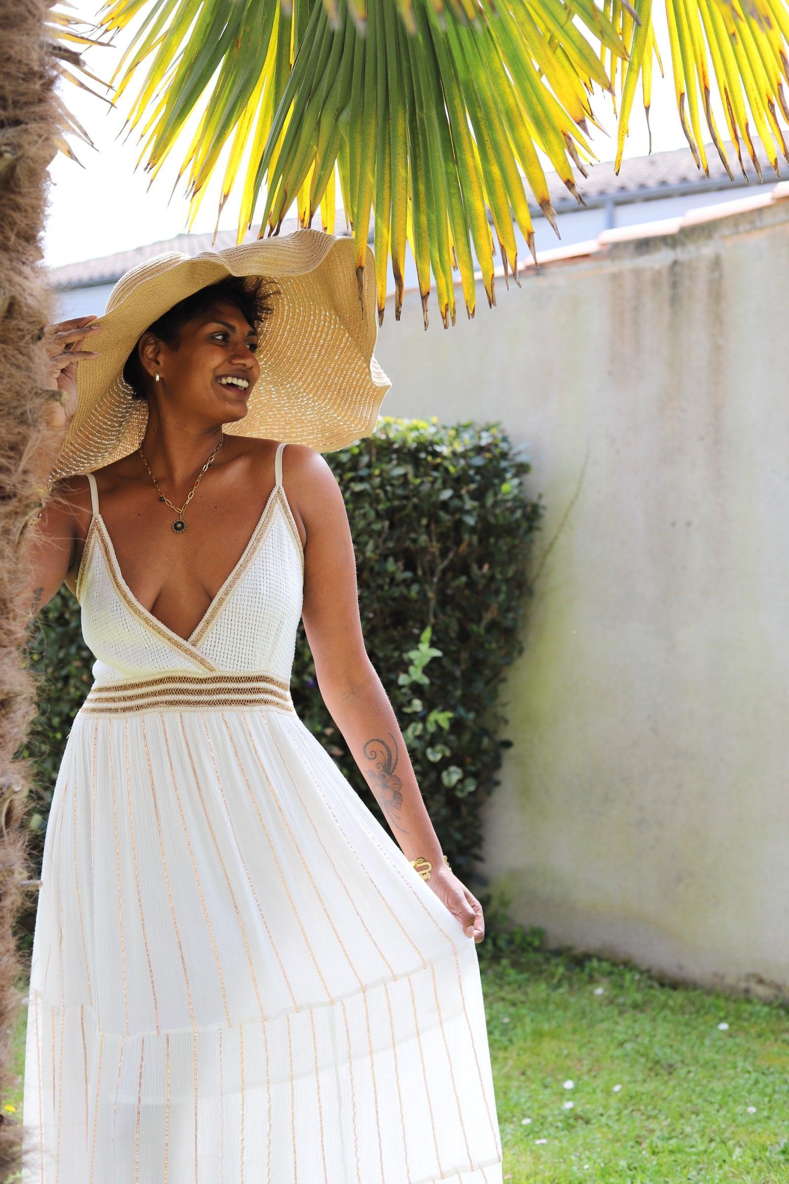 Robe Longue Beige à Bretelles Fines et Broderie - beautifulshop