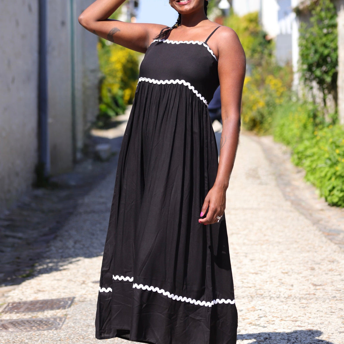 Robe Forever 21 Taille S, Nude Et Noir, Bretelles Ruban - Taille Empire, Occasion Très Bon état