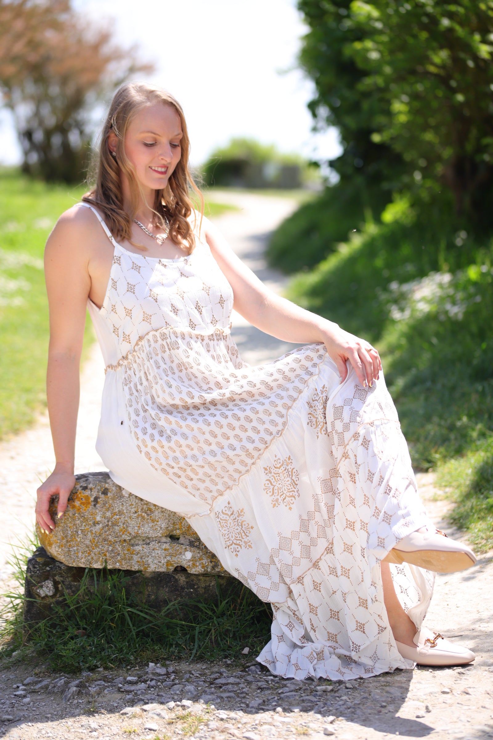 Robe longue à bretelles fines – L’élégance bohème au naturel - beautifulshop