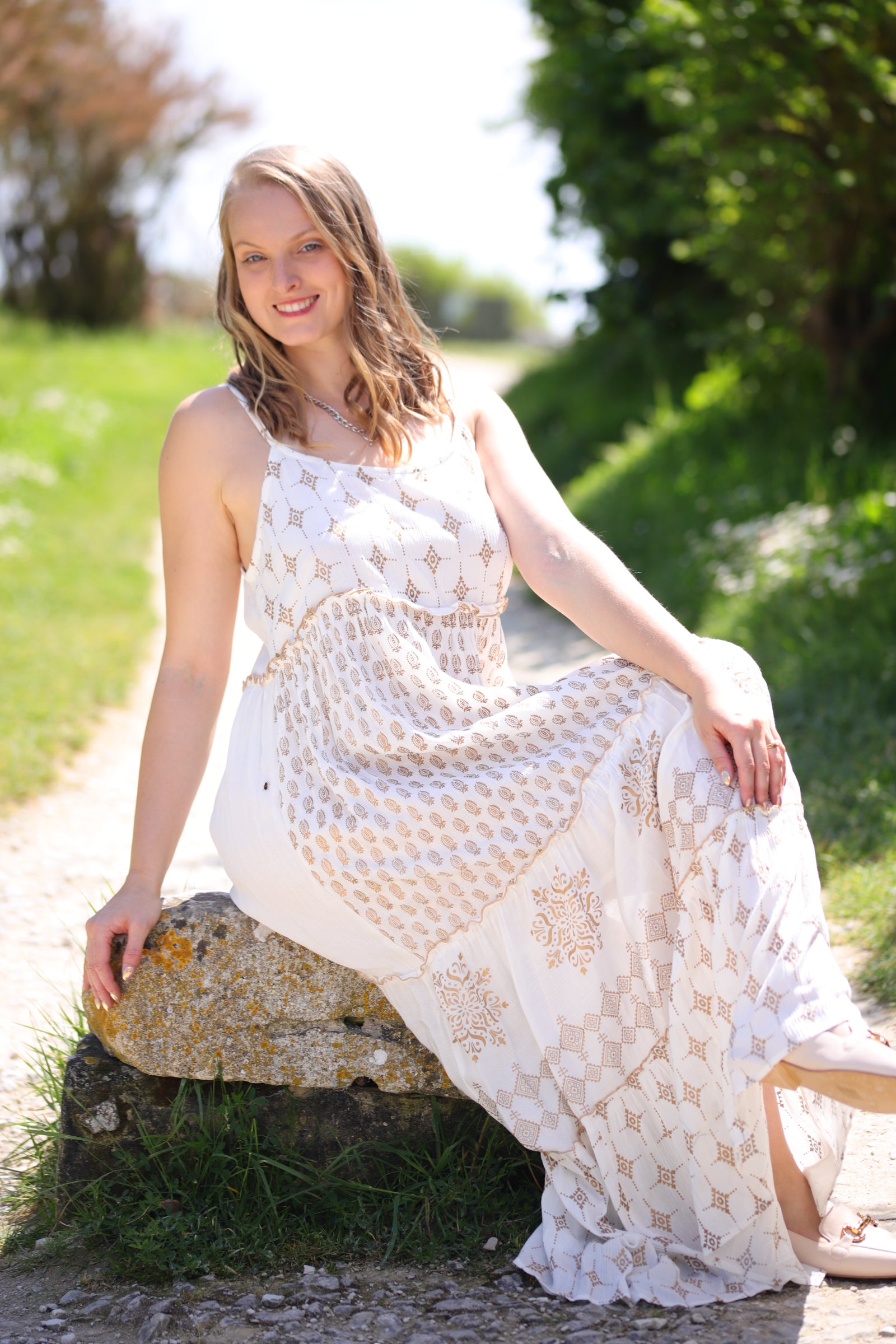 Robe longue à bretelles fines – L’élégance bohème au naturel - beautifulshop