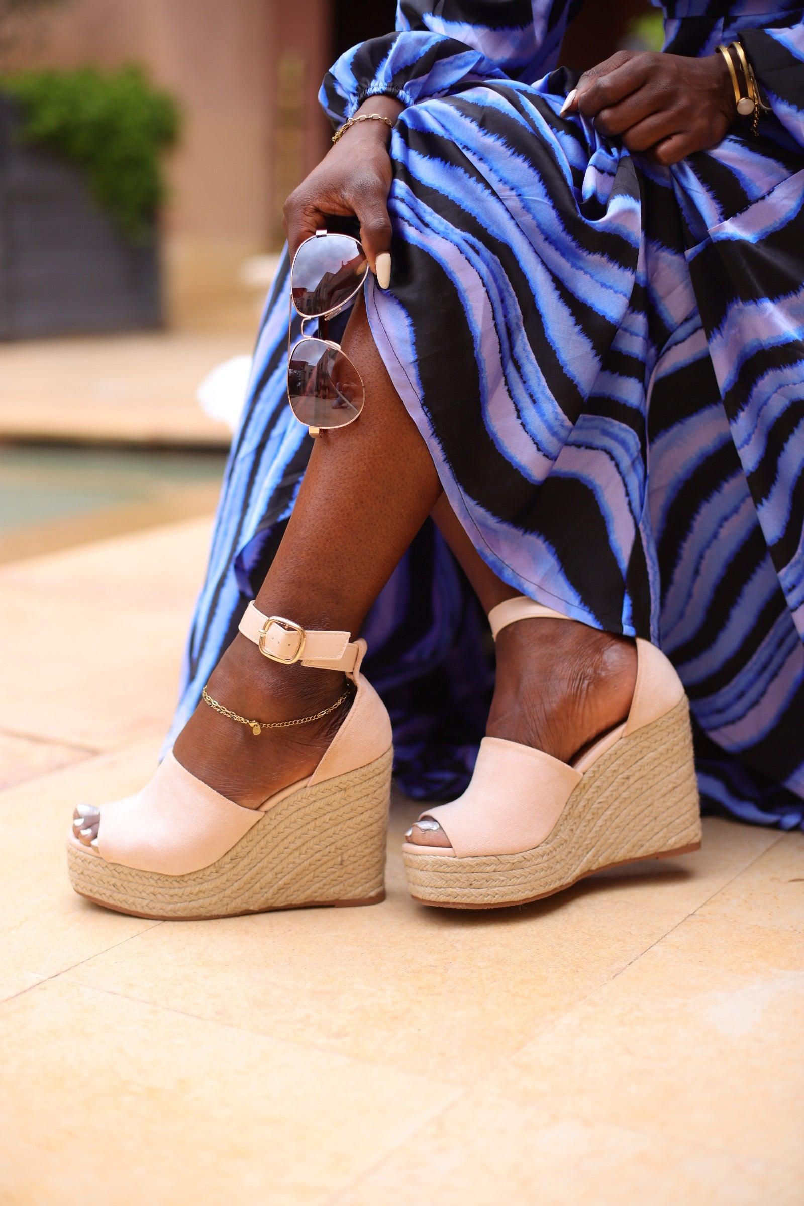 Sandales compensées beige - beautifulshop