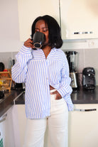 chemise rayée femme, chemise oversize coton, chemisier brodé, chemise bleu et blanc, coton italien, chemise ample 42 44, chemise été femme, chemise dos long, chemise chic casual