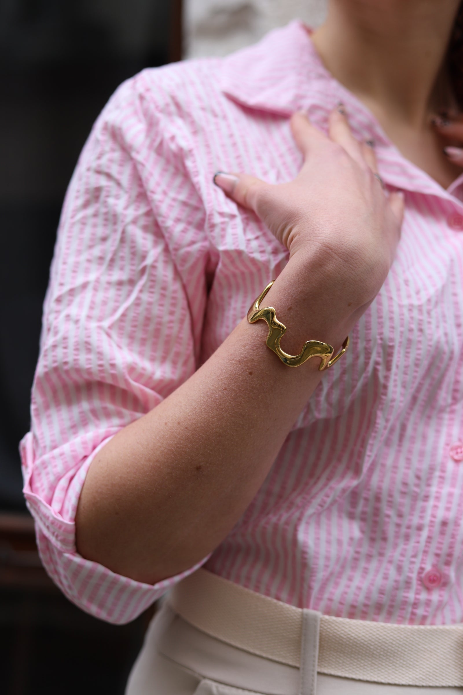 Chemise à rayures gaufrée rose