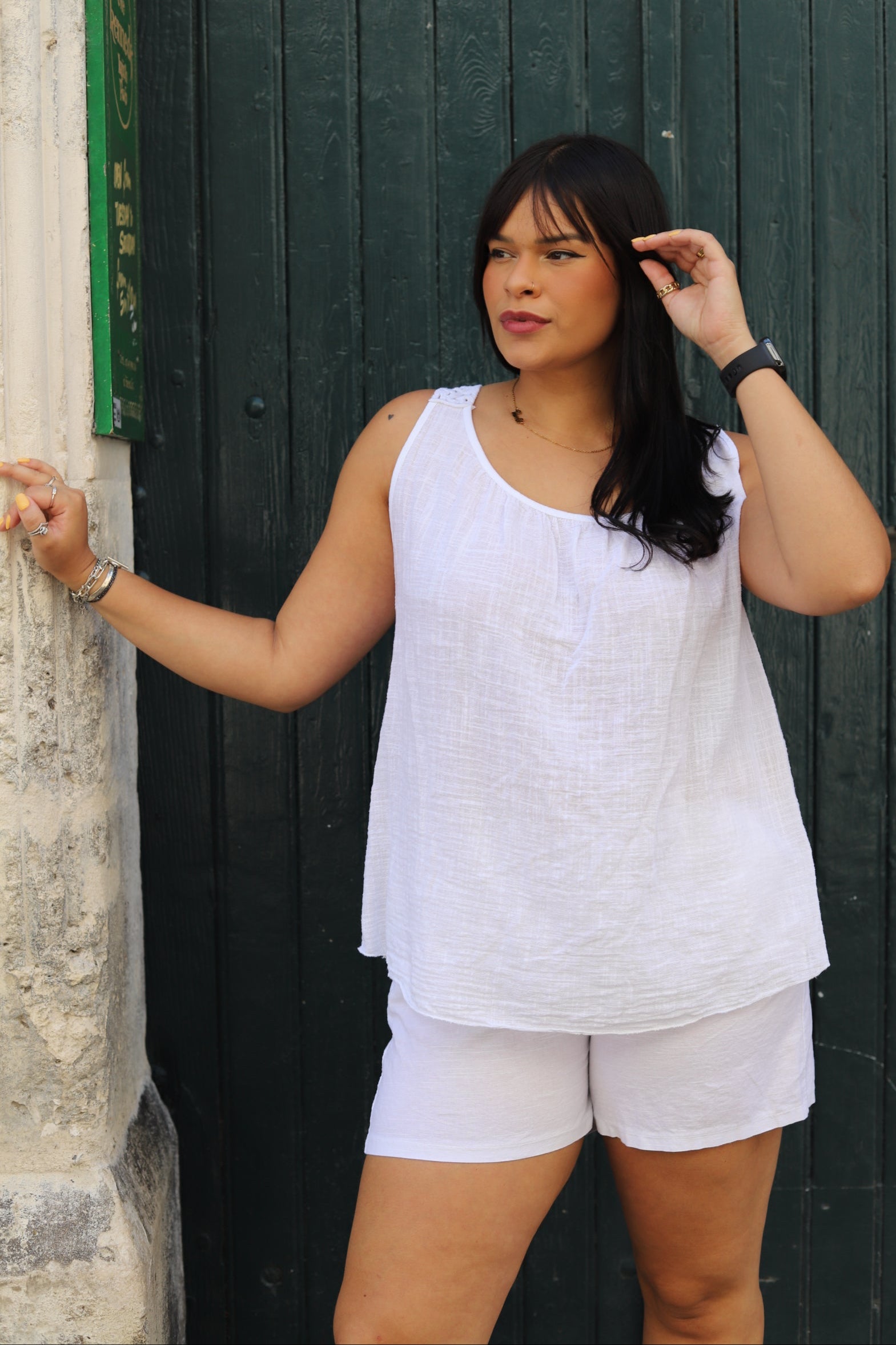 Débardeur blanc bohème en coton – Dos crocheté-beautifulshop