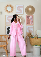 Ensemble rose veste courte et pantalon ample