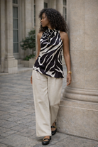 ensemble femme fluide, ensemble pantalon beige femme, top imprimé femme chic, ensemble deux pièces femme, ensemble élégant femme, pantalon large beige femme,