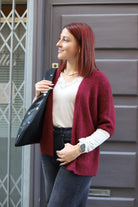 Gilet Croisé en Maille Douce – Coloris Bordeaux | Fabriqué en Italie