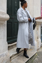 Manteau long ceinturé gris femme – Élégant et chaud | Beautiful Shop