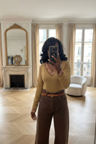 Pull Fin Col V en Dentelle – Chic & Confortable