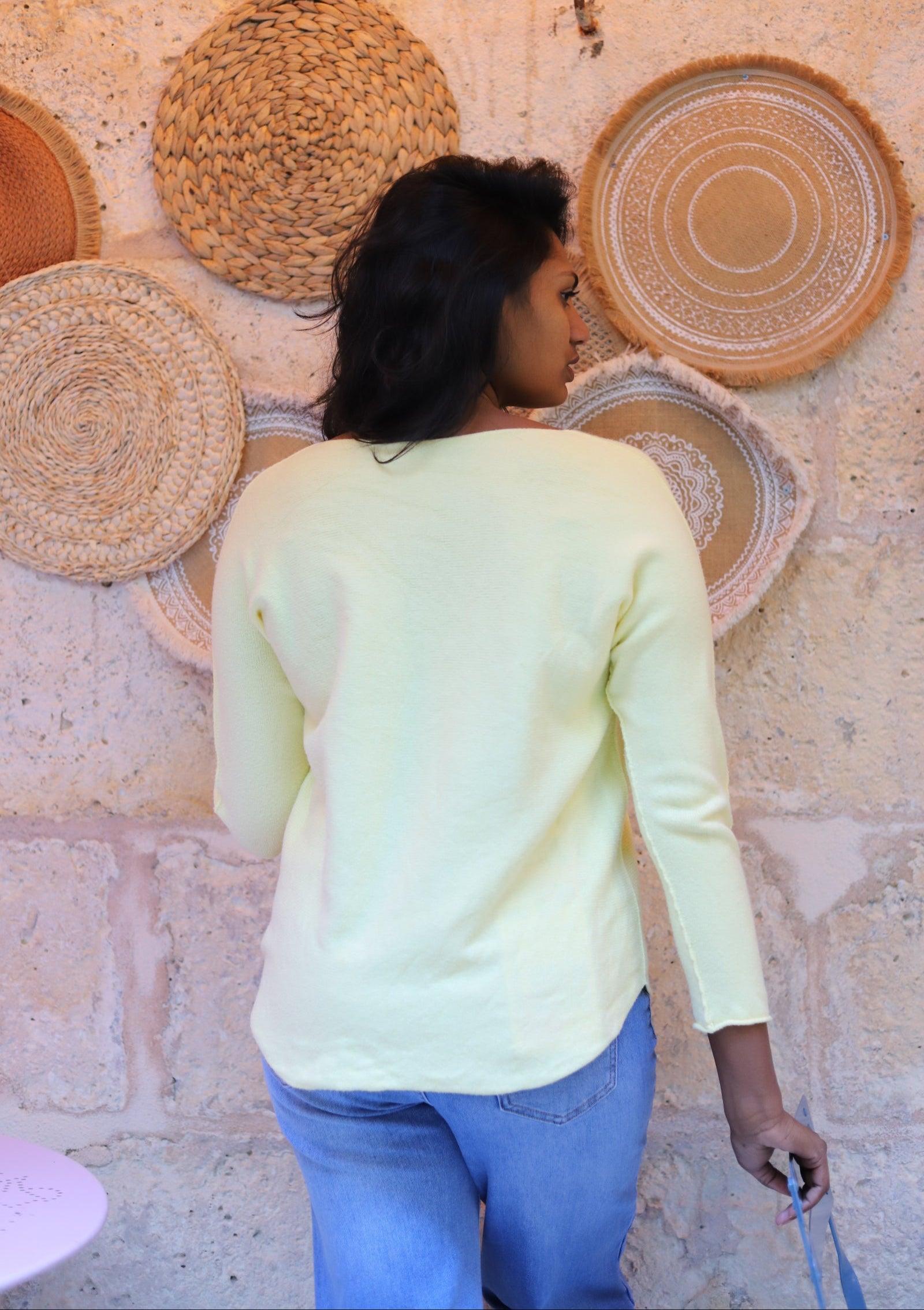 Pull Oversize Col V – Élégance et Confort au Quotidien - beautifulshop - boutique mode femme sur Angoulême 