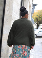 Pull Oversize kaki – Douceur & Style pour l’Hiver