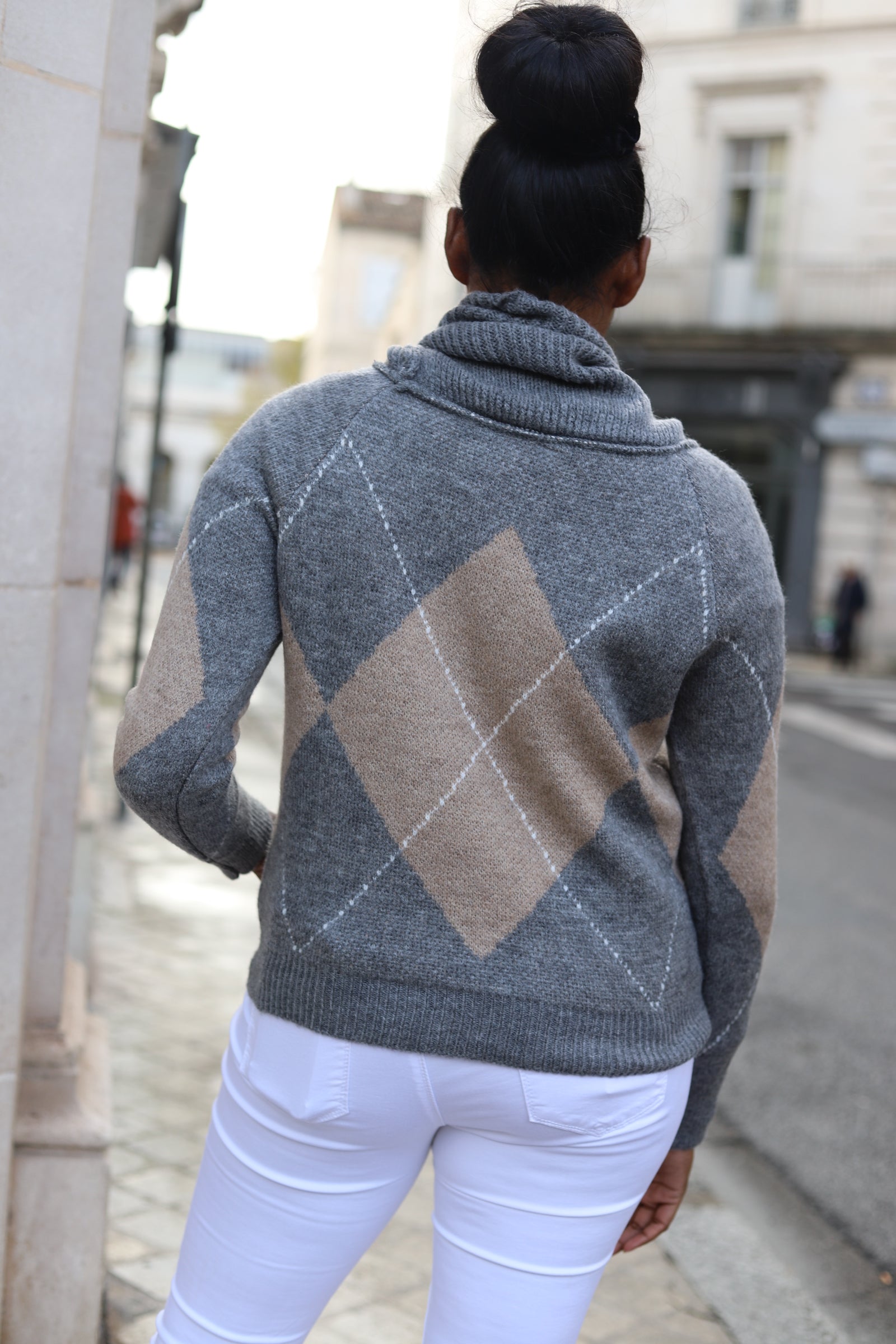 Pull col drapé motif losange femme – Maille chaude grise et beige Made in Italy-beautifulshop