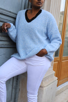 Pull oversize bleu col V femme – beautifulshop