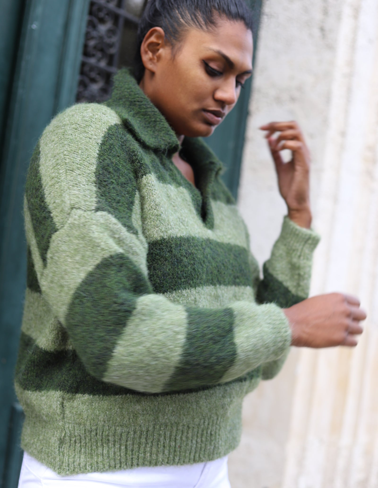 Pull rayé kaki col chemise – Taille unique 36/42 | Beautiful Shop