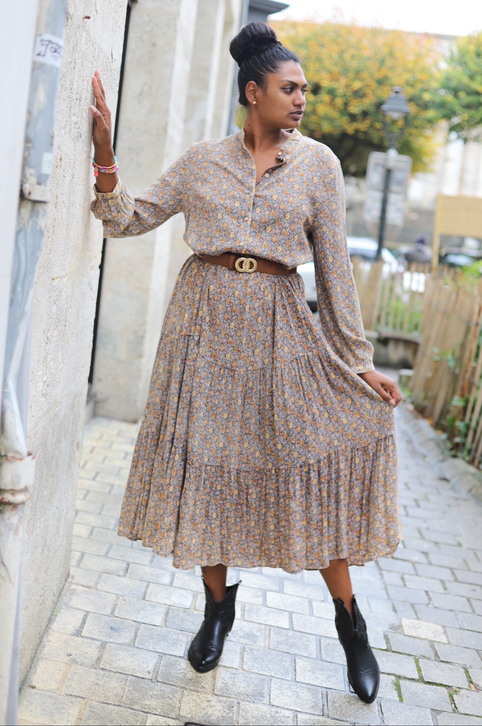 Robe longue bohème imprimée taupe col V – Beautiful Shop