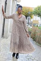 Robe longue bohème imprimée taupe col V – Beautiful Shop