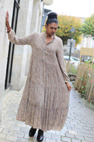 Robe longue bohème imprimée taupe col V – Beautiful Shop