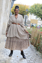 Robe longue bohème imprimée taupe col V – Beautiful Shop