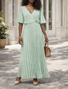     Robe longue cache-cœur plissée vert d’eau